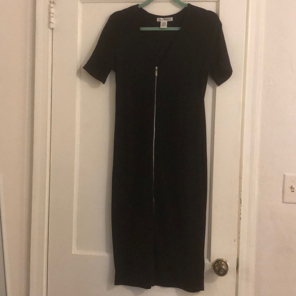 NWOT Black front zipper dress